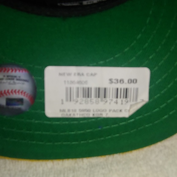 Oakland A's Green/Yellow brand new hat size 7 - Picture 2 of 2